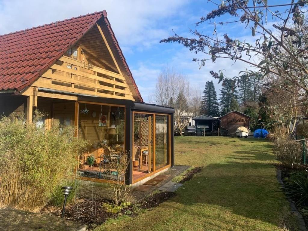 Holzhaus Mit Direktem Wasserzugang In Berlin-Koepenick Exterior foto