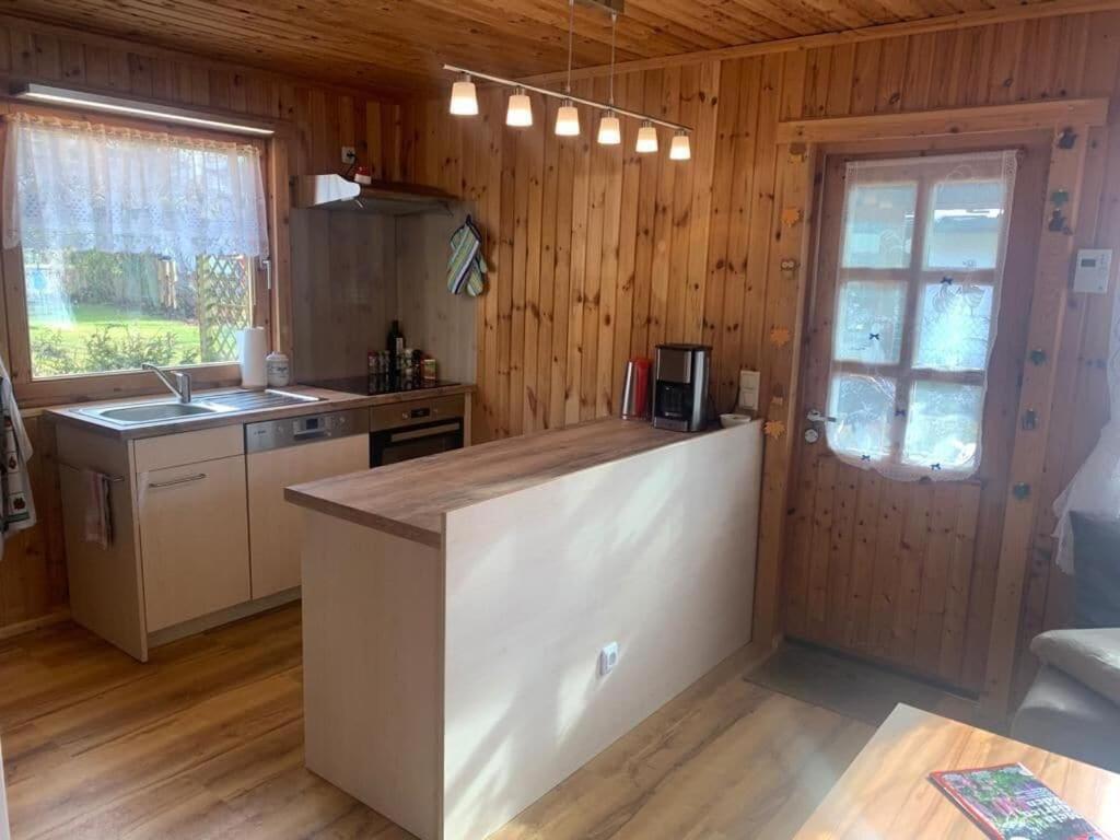 Holzhaus Mit Direktem Wasserzugang In Berlin-Koepenick Exterior foto